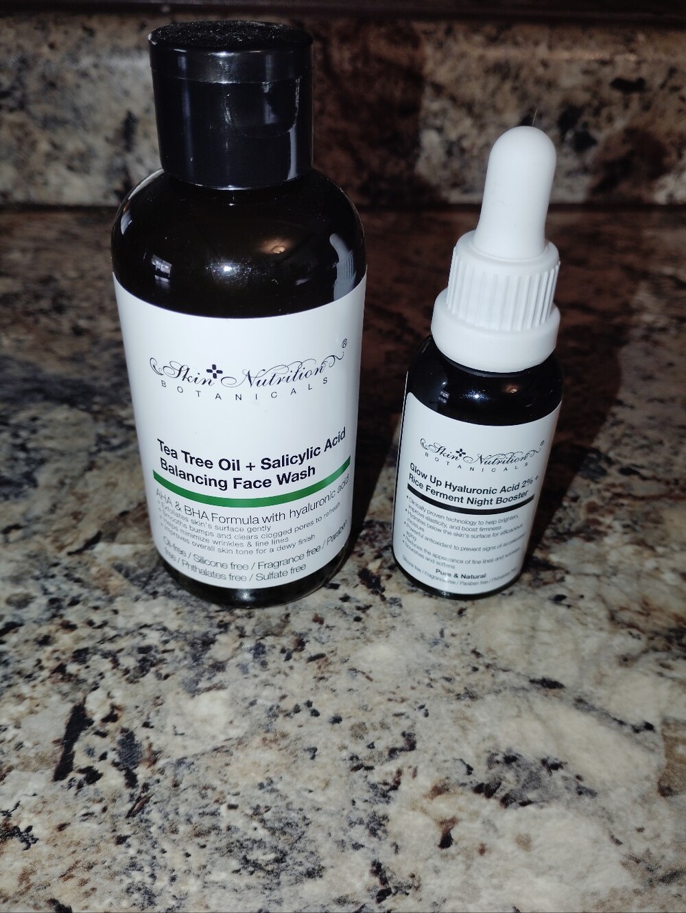 Tea Tree & Salicylic Acid Balancing Face Wash - Black & White